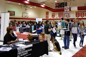 W - SFHS CareerDay DSC 0688