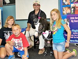 HS_Library_Therapy_Horses_2