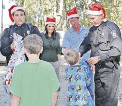 Q_-_HSPD_Holiday_Cheer_Spc_ToIMG_3592
