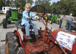 Toy_Tractor_1_IMG_8348